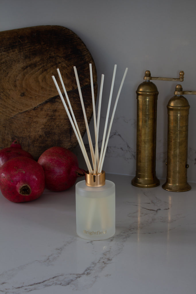 How To Use Reed Diffusers to Naturally Scent Your Home – Brightfield